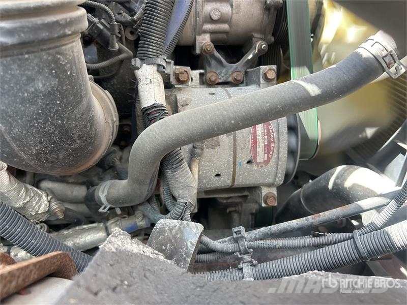 International WorkStar 7500 폐기물 수거 트럭