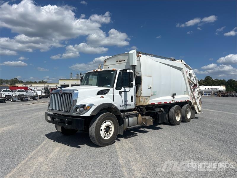 International WorkStar 7500 폐기물 수거 트럭