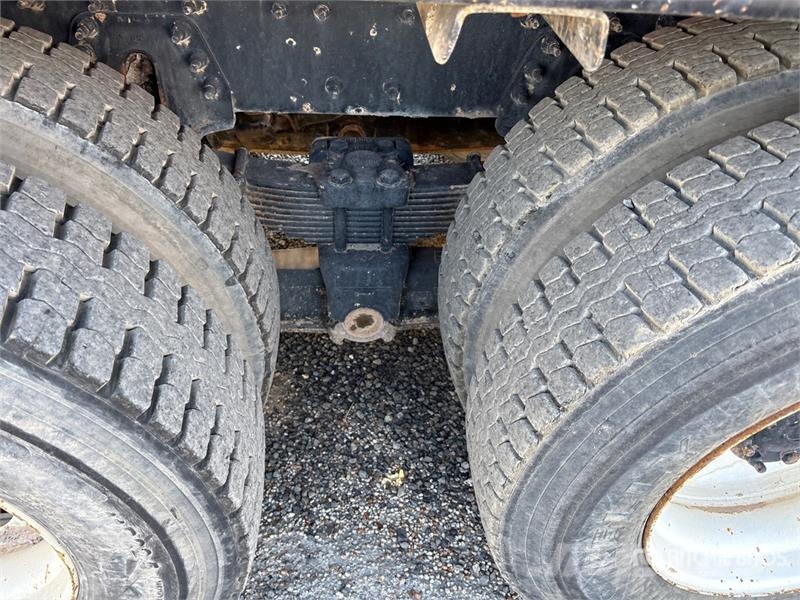 International WorkStar 7600 Saug- und Druckwagen