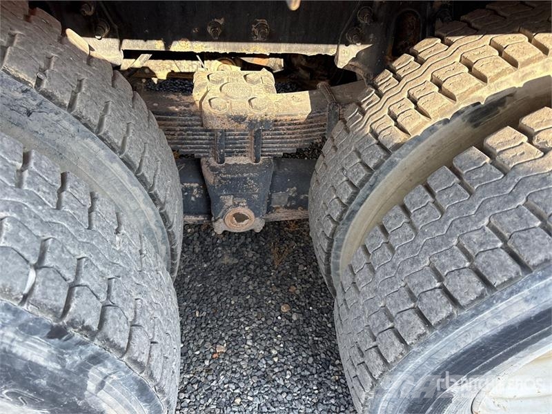 International WorkStar 7600 Saug- und Druckwagen