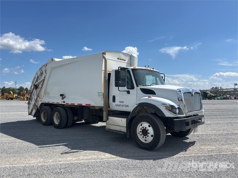 International WorkStar 7500 폐기물 수거 트럭