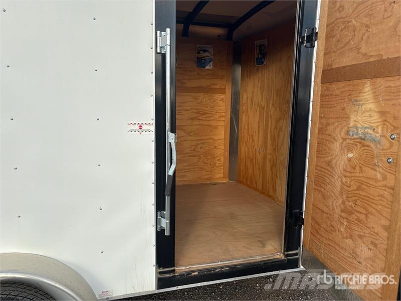 Interstate 14 ft T/A Enclosed Trailer ボックスボディートレーラー