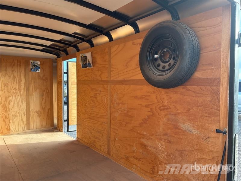 Interstate 14 ft T/A Enclosed Trailer ボックスボディートレーラー