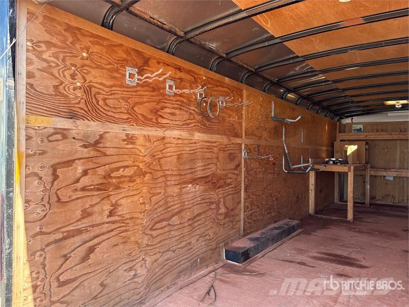 Interstate 24 ft T/A Enclosed Trailer مقطورات ذات هيكل صندوقي