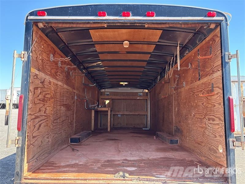 Interstate 24 ft T/A Enclosed Trailer مقطورات ذات هيكل صندوقي