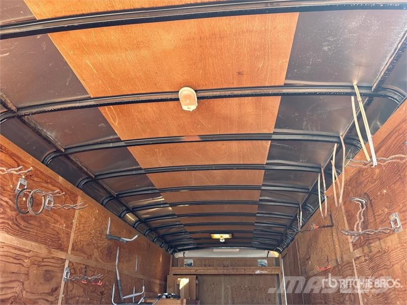 Interstate 24 ft T/A Enclosed Trailer مقطورات ذات هيكل صندوقي