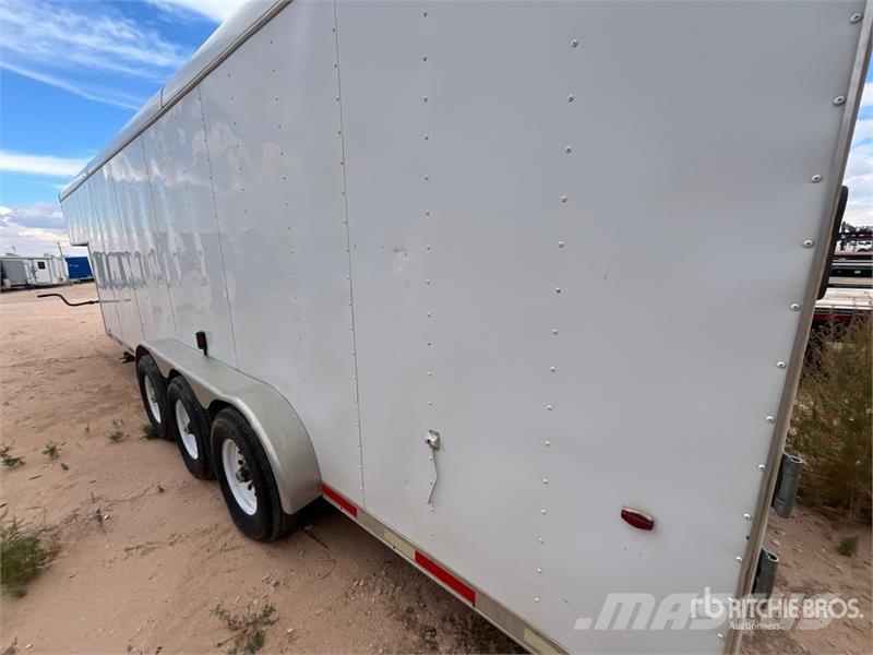 Interstate 32 ft Tri/A Gooseneck Enclosed Trailer Furgons