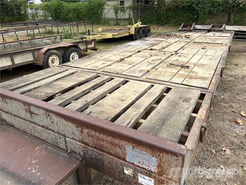 Interstate 40ARP 28 ft T/A Tilt Deck Trailer Tieflader