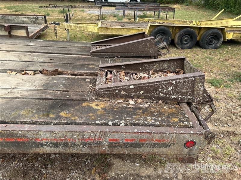 Interstate 40ARP 28 ft T/A Tilt Deck Trailer Tieflader