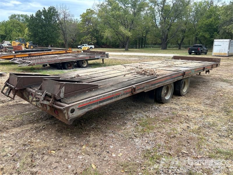 Interstate 40ARP 28 ft T/A Tilt Deck Trailer Tieflader