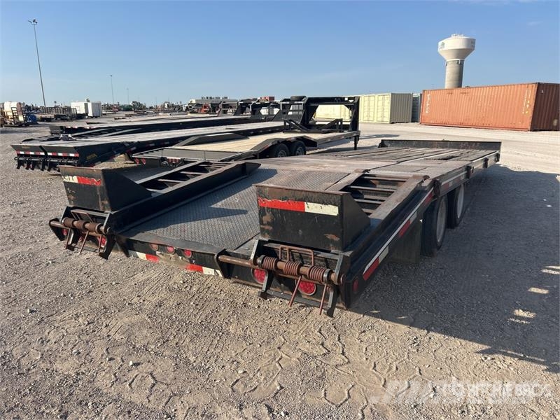 Interstate 40DLA 33 ft T/A Equipment Trailer مقطورات مركبات نقل