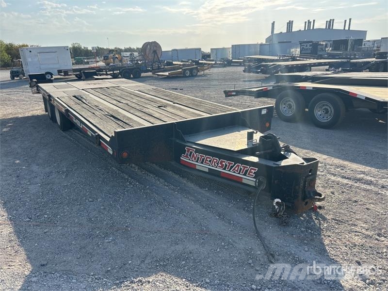 Interstate 40DLA 33 ft T/A Equipment Trailer مقطورات مركبات نقل