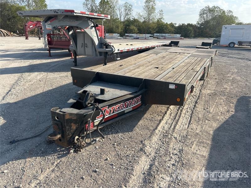 Interstate 40DLA 33 ft T/A Equipment Trailer مقطورات مركبات نقل