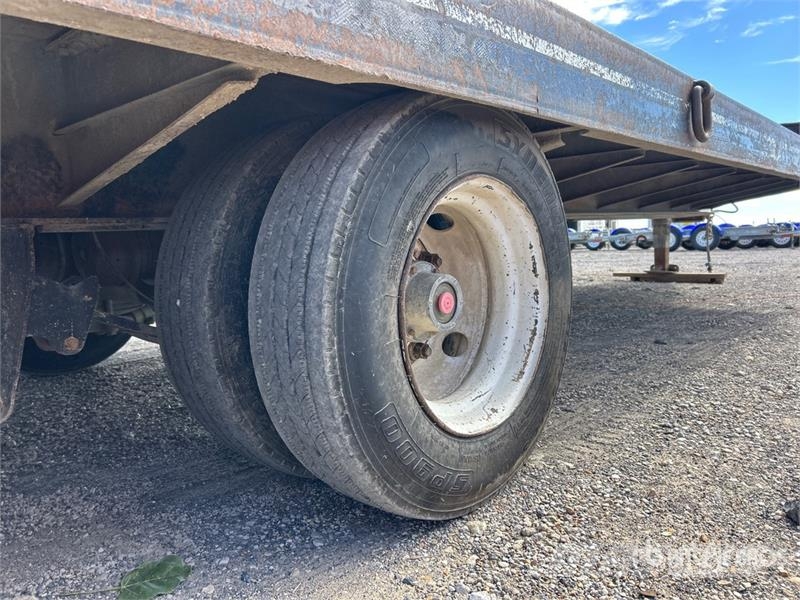 Interstate 50DLA 29 ft Tri/A Equipment Trailer Přívesy na přepravu automobilů