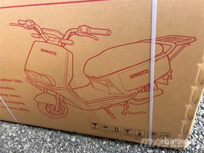 IRMOTO-RED Electric Moped (Unused) Avtomobili