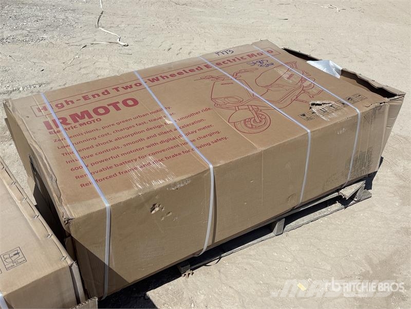 IRMOTO-WHITE Electric Moped (Unused) 汽车