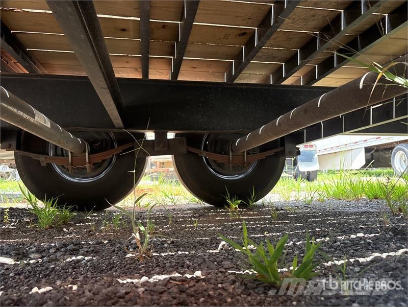 Iron Bull 32 ft T/A Gooseneck Equipment Trailer Ремаркета за превоз на автомобили