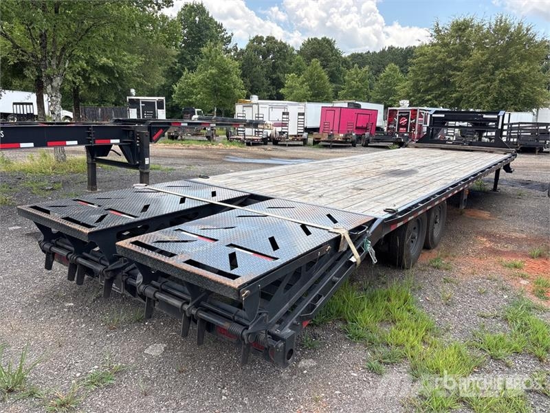 Iron Bull 32 ft T/A Gooseneck Equipment Trailer Ремаркета за превоз на автомобили
