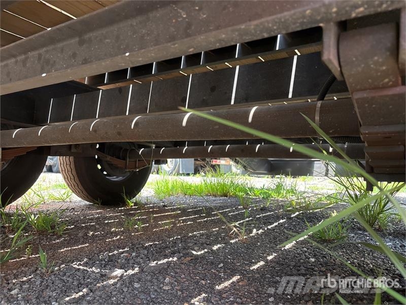 Iron Bull 32 ft T/A Gooseneck Equipment Trailer Ремаркета за превоз на автомобили