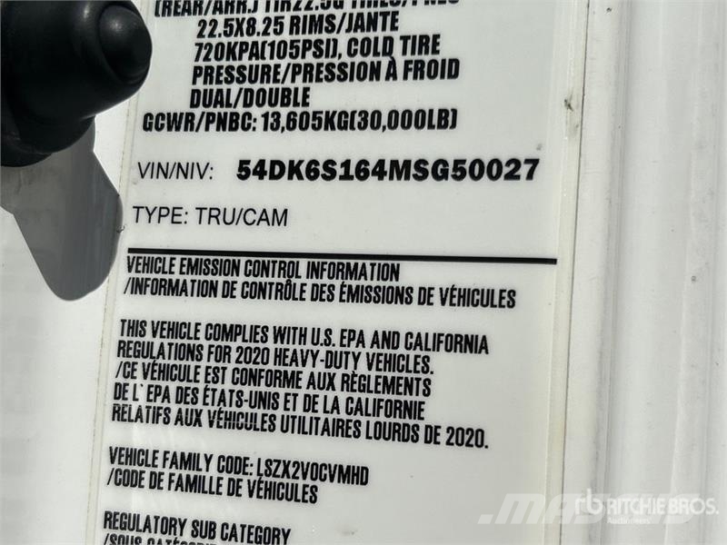Isuzu FTR 4x2 Van Truck Furgons