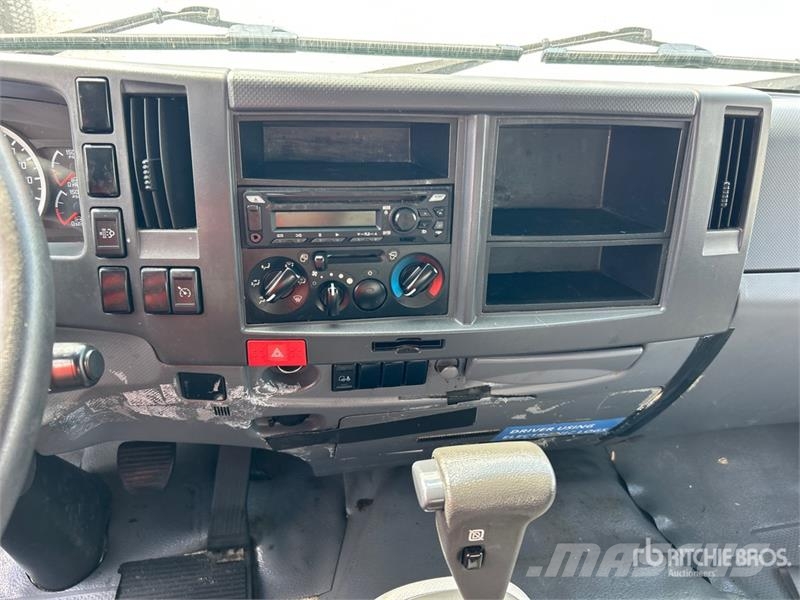 Isuzu FTR 4x2 Van Truck Furgons