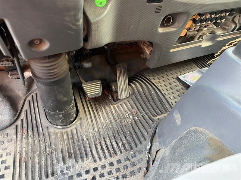 Isuzu NPR Andere Fahrzeuge