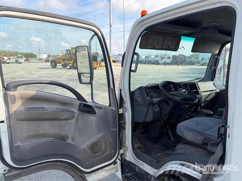 Isuzu NPR Další