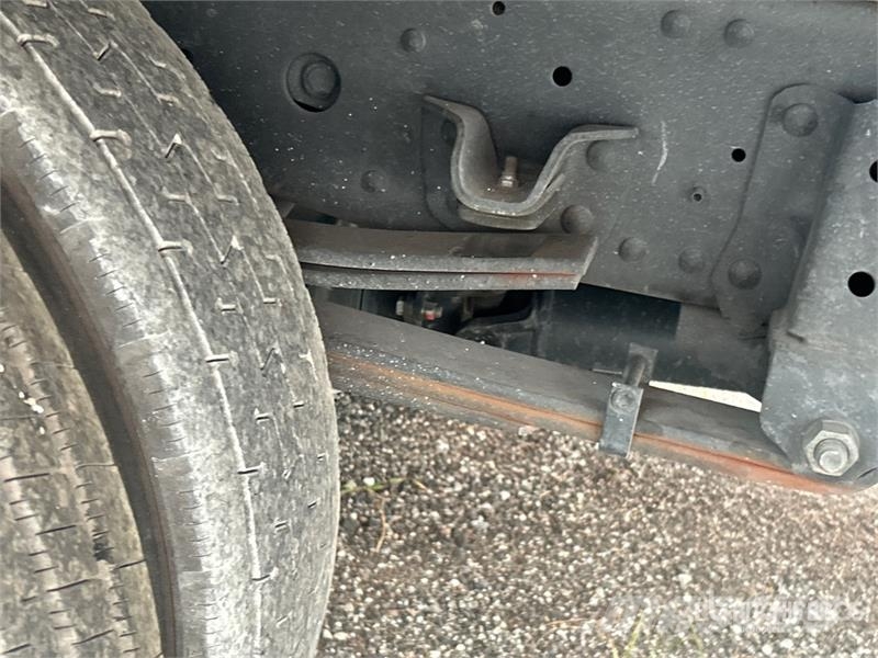 Isuzu NPR Ostali kamioni