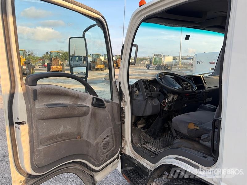 Isuzu NPR Andere Fahrzeuge