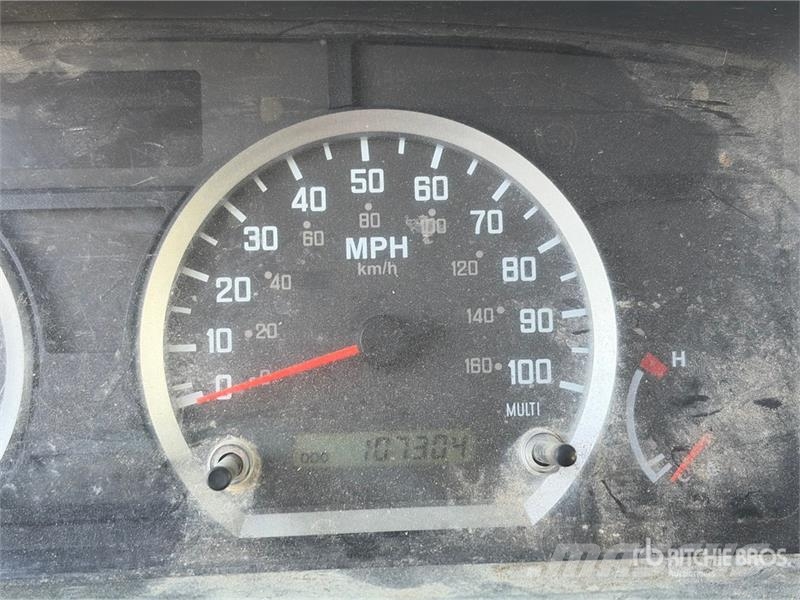 Isuzu NPR Andere Fahrzeuge