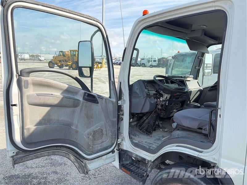 Isuzu NPR Φορτηγά Κόφα