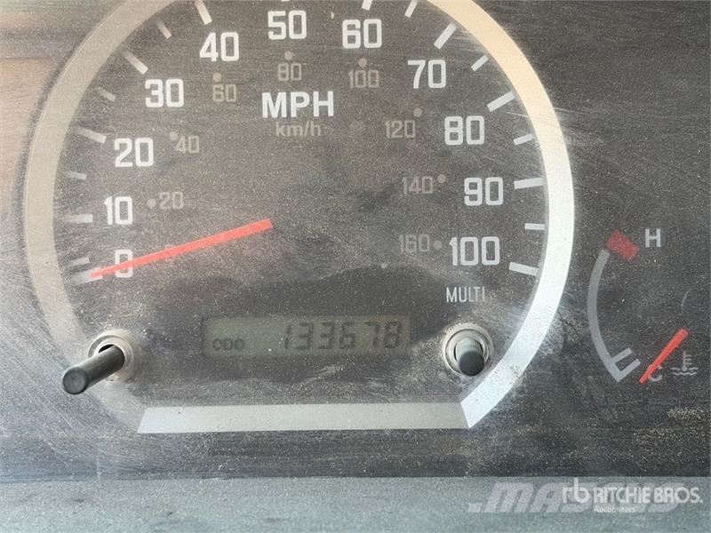 Isuzu NPR Andere Fahrzeuge