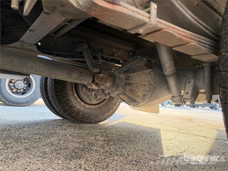 Isuzu NPR Andere Fahrzeuge