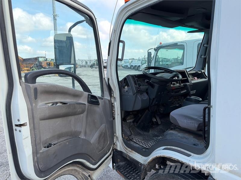 Isuzu NPR Andere Fahrzeuge