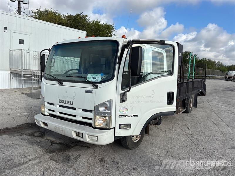 Isuzu NPR Camion con sponde ribaltabili