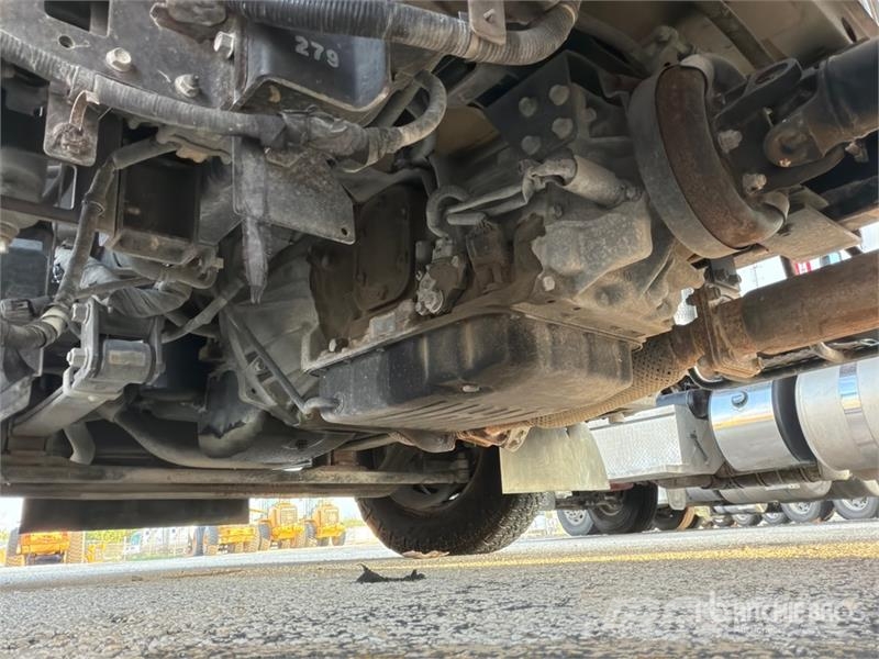 Isuzu NPR Andere Fahrzeuge