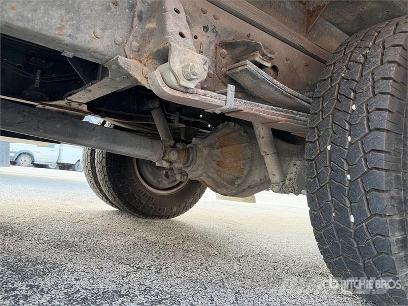 Isuzu NPR Andere Fahrzeuge