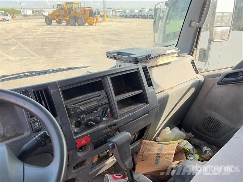 Isuzu NPR Φορτηγά Κόφα