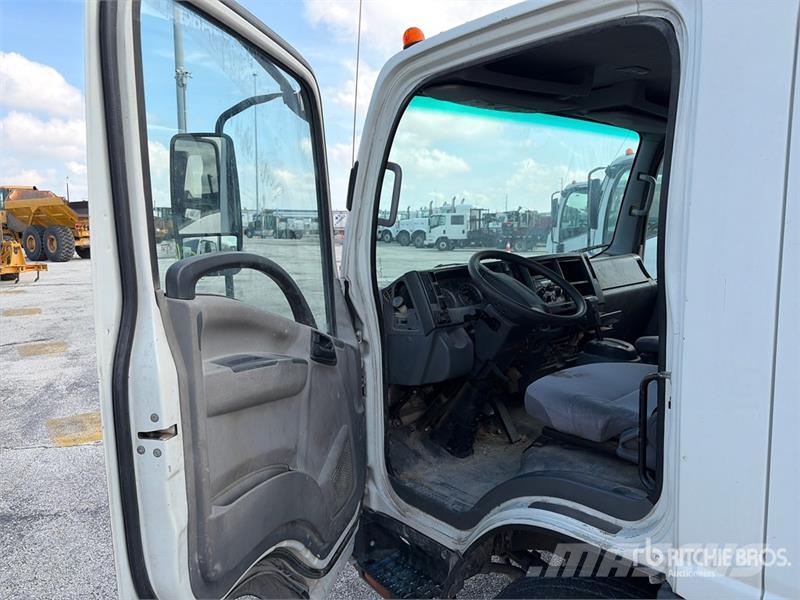 Isuzu NPR Andere Fahrzeuge