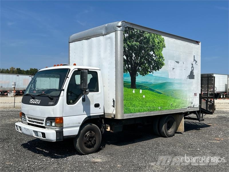 Isuzu NPR Sanduk kamioni