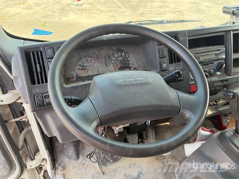 Isuzu NPR Φορτηγά Κόφα