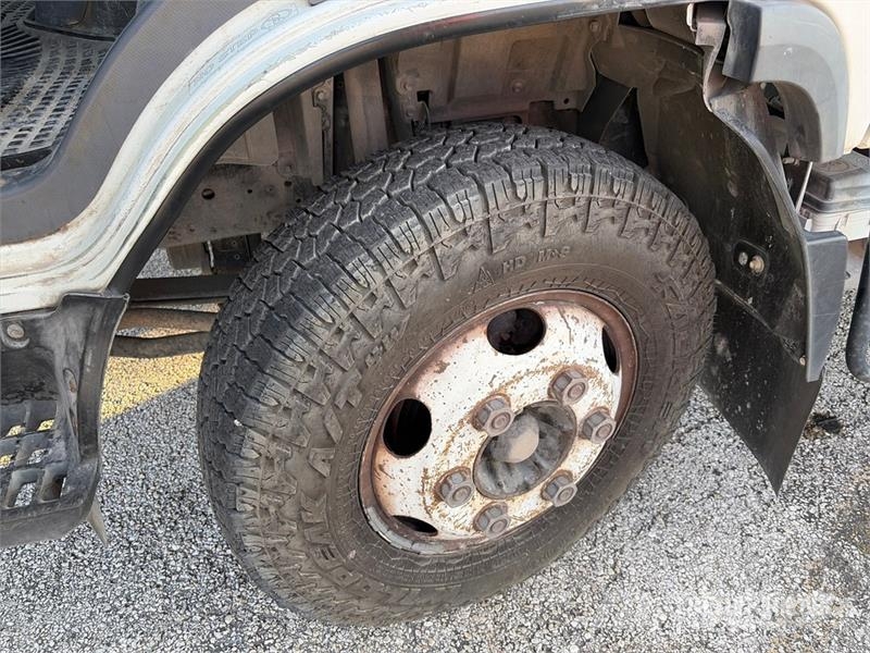 Isuzu NPR Andere Fahrzeuge