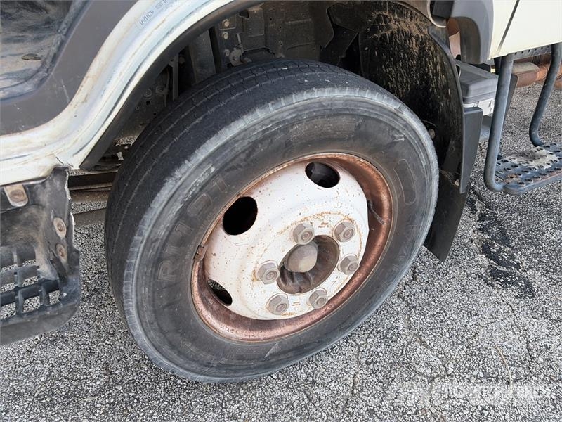 Isuzu NPR Φορτηγά Κόφα