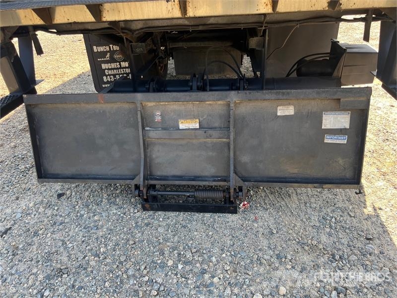 Isuzu NPR Camiones con temperatura controlada