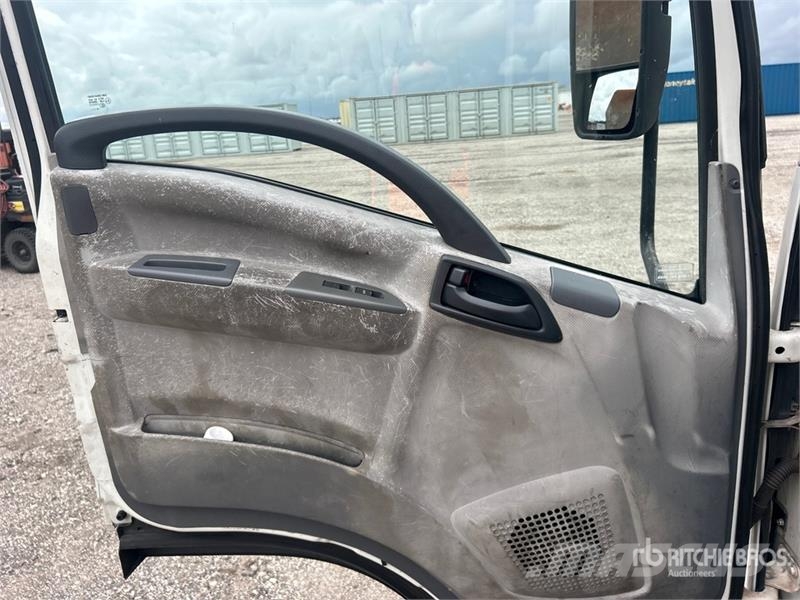 Isuzu NPR Kiper tovornjaki