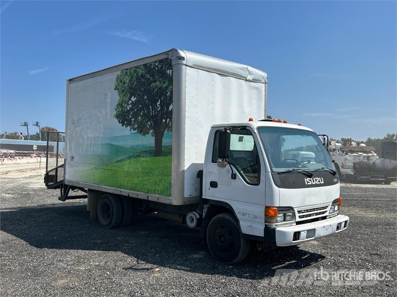 Isuzu NPR Sanduk kamioni