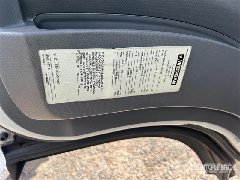 Isuzu NPR Camiones con temperatura controlada