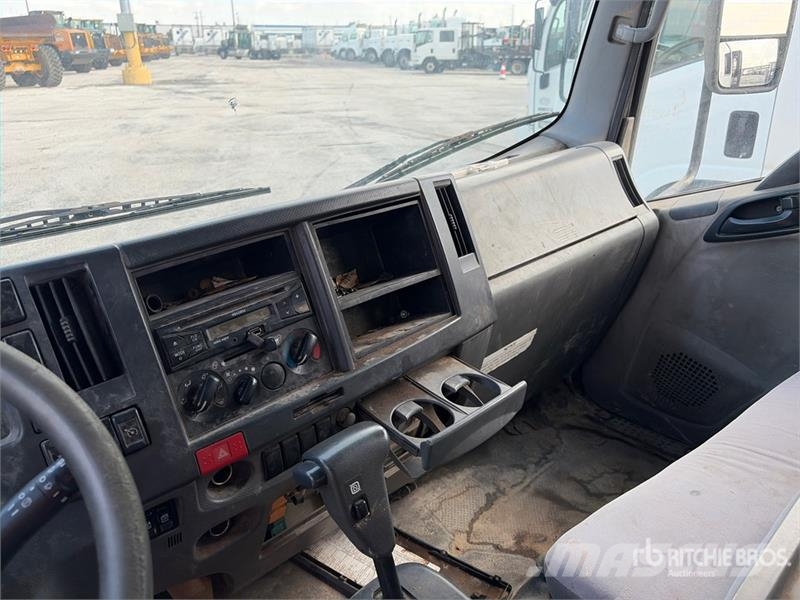 Isuzu NPR Andere Fahrzeuge