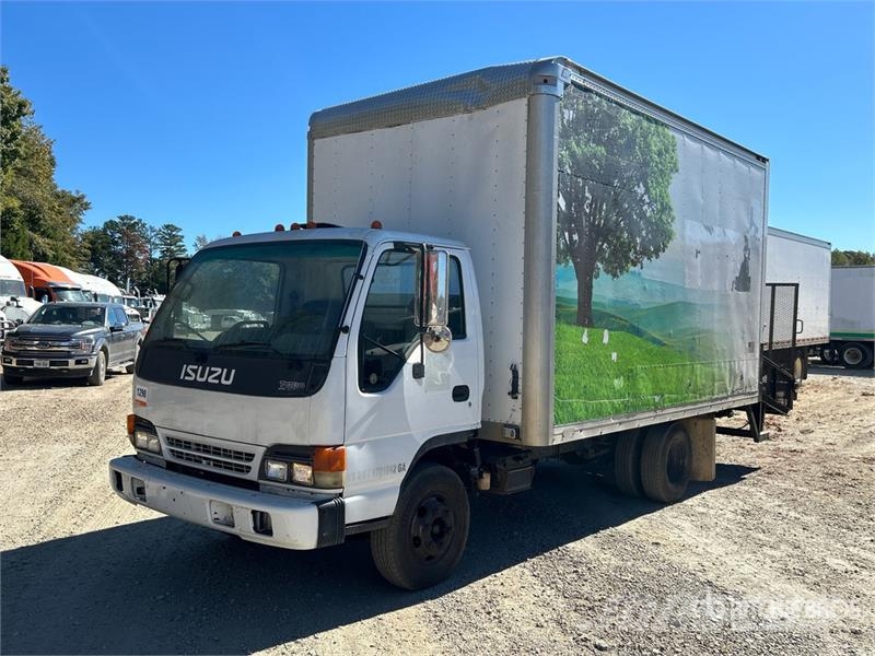 Isuzu NPR Bakwagens met gesloten opbouw