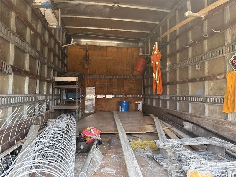 Isuzu NPR Skriňová nadstavba